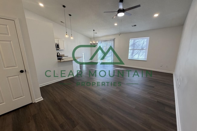 Photo - MOVE-IN SPECIAL! FREE RENT! House