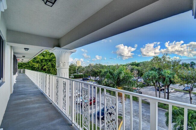 Foto del edificio - 2601 Village Blvd
