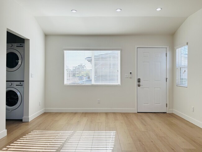 Foto del edificio - 2557 W Ave 31