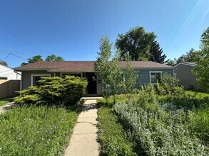 Building Photo - 5275 Highline Pl
