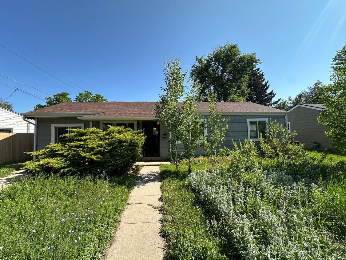 Great Location! Charming Ranch in Universi... - Great Location! Charming Ranch in Universi...