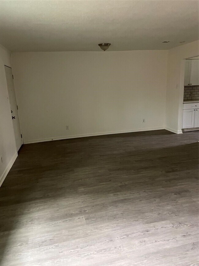 Foto del edificio - 9322 Nyssa St