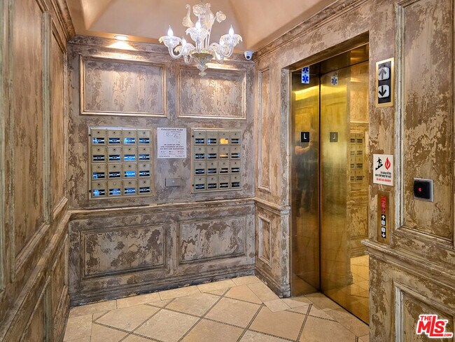 Foto del edificio - 10795 Wilshire Blvd