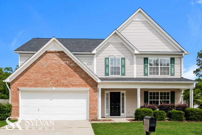Primary Photo - Spacious 5 bedroom 3.5