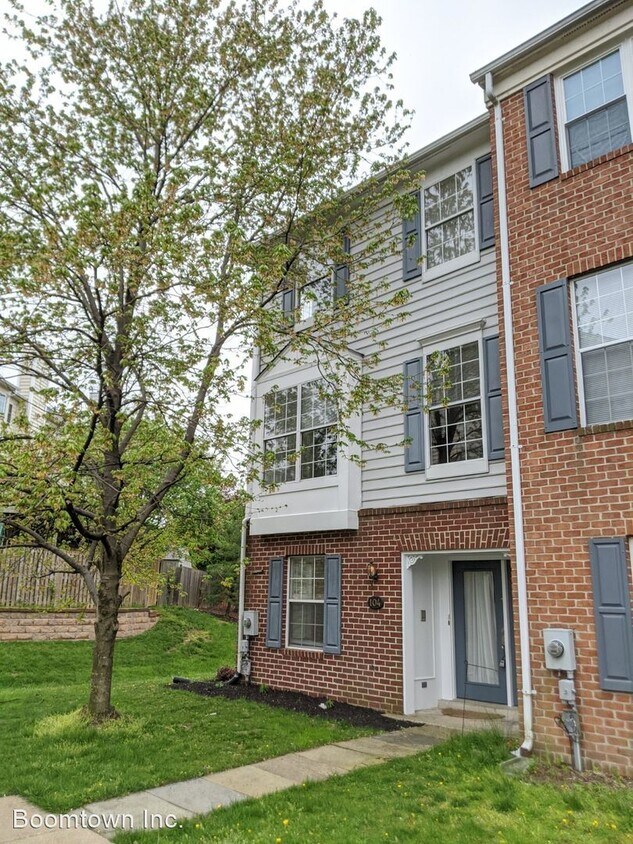 Primary Photo - 4 br, 3.5 bath House - 104 Rock Creek Court
