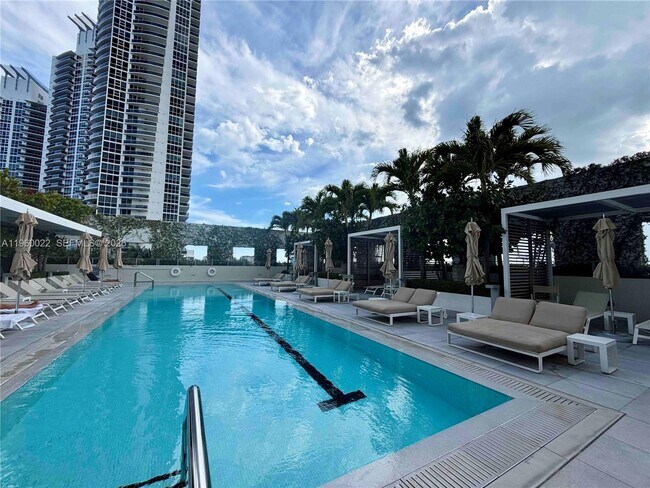 Foto del edificio - 450 Alton Rd