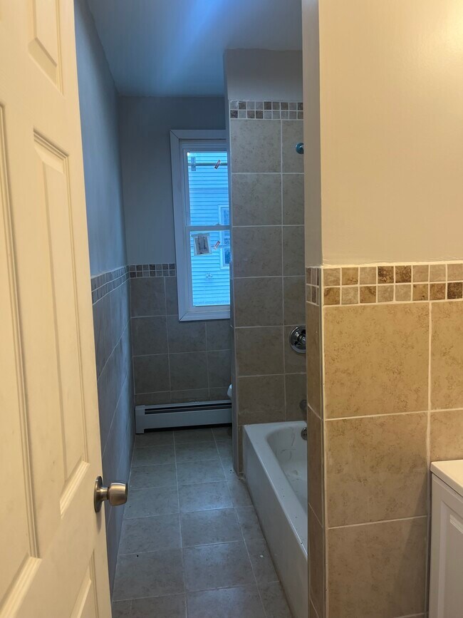 Building Photo - 89 Waterville St