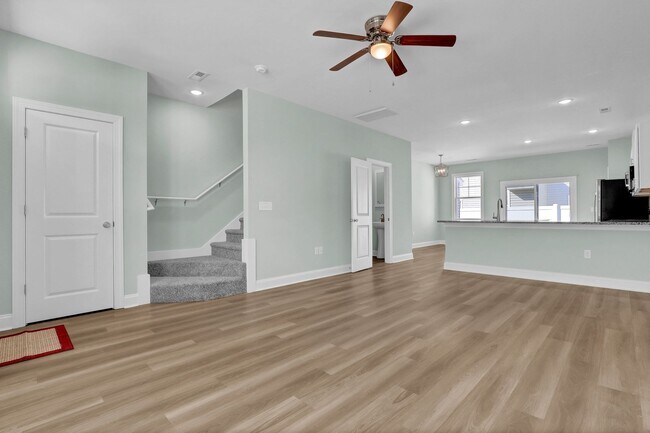 Building Photo - 317 Starfish Ln