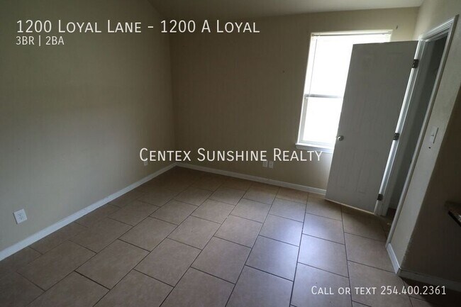 Building Photo - 1200 Loyal Ln