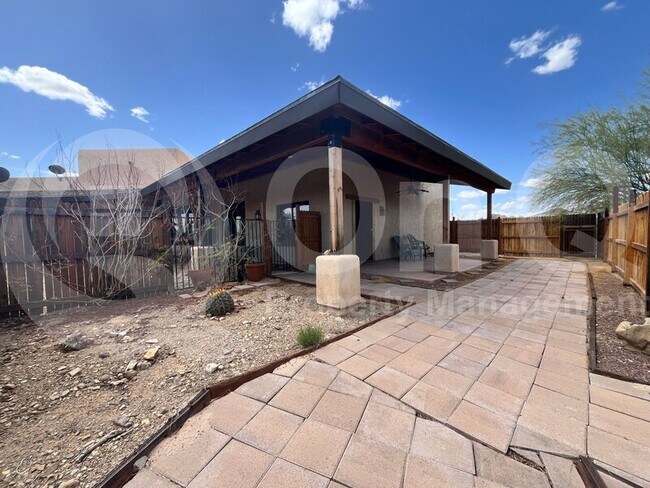 Building Photo - 5654 W Vereda del Coyotito