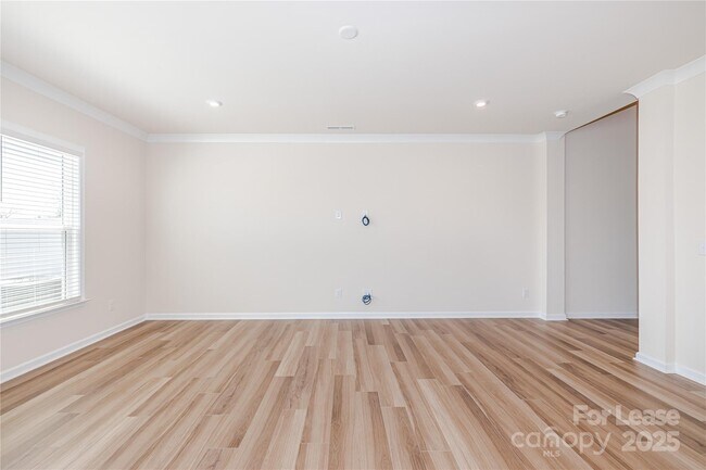 Foto del edificio - 23018 Clarabelle Dr