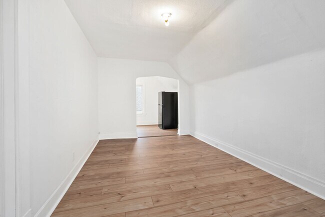 Foto del edificio - 1528 Ridge Ave