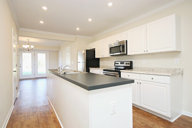 Building Photo - 1141 St Clair Ave