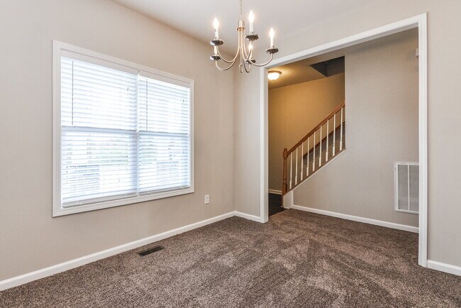 Foto del edificio - 16 Hollyridge Ct