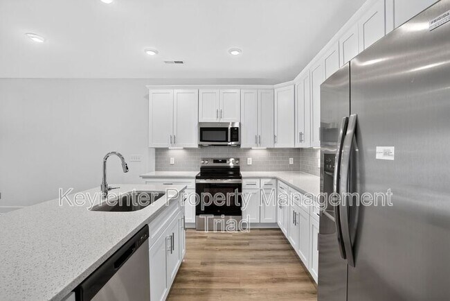 Foto del edificio - 3703 Bridleton Ridge Trail