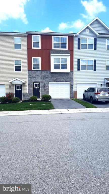 Foto principal - 835 Schooner Ln