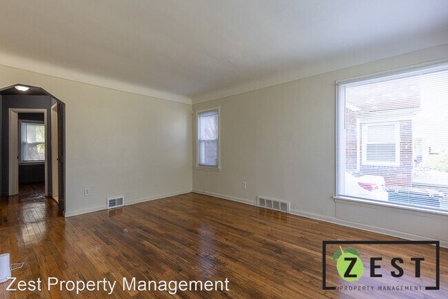 Foto del edificio - 3 br, 1 bath House - 18413 Gilchrist St.