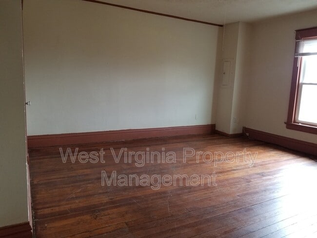 Building Photo - 345 Prosperity Rd