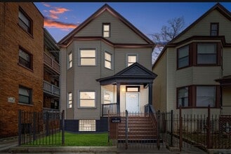Building Photo - 3053 E 79th St