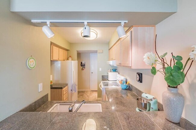 Foto del edificio - 1925 46th Ave