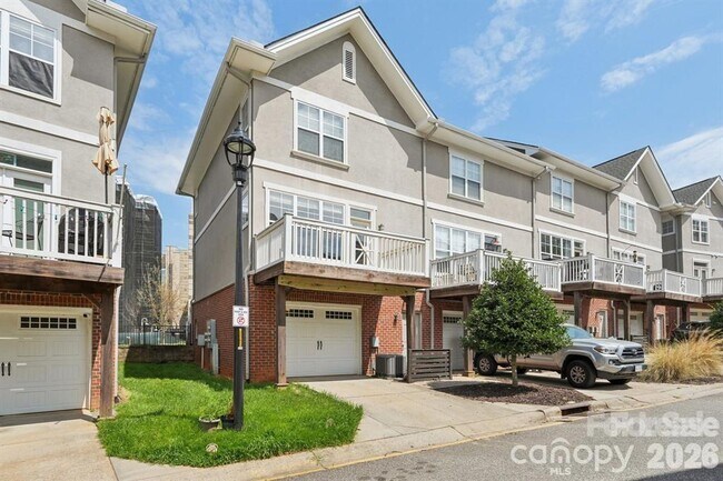 Foto del edificio - 827 W 4th St