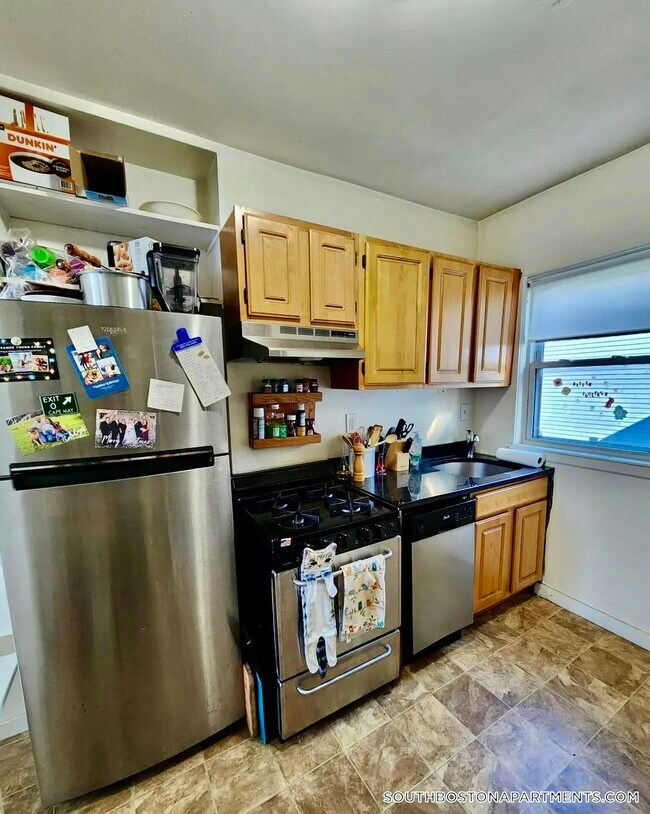 Foto del edificio - 218 W 8th St