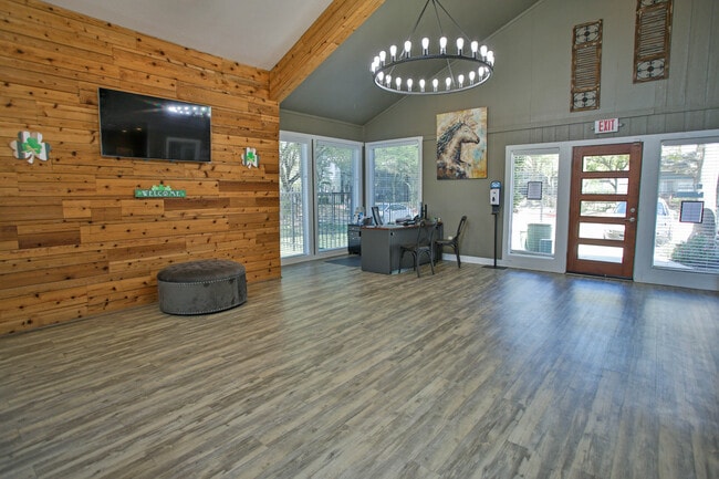Building Photo - CasaPaz Apartments