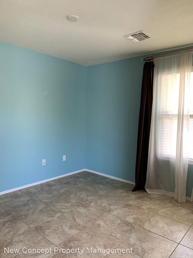 Foto del edificio - 4 br, 2.5 bath House - 6023 S Hawks Hollow Ct