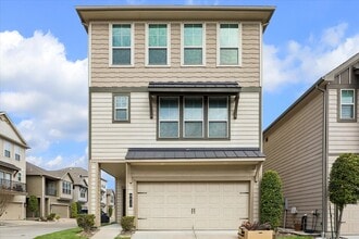 Building Photo - 8612 Cedardale Park Dr