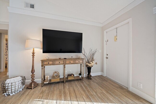 Building Photo - 6314 Chasewood Dr