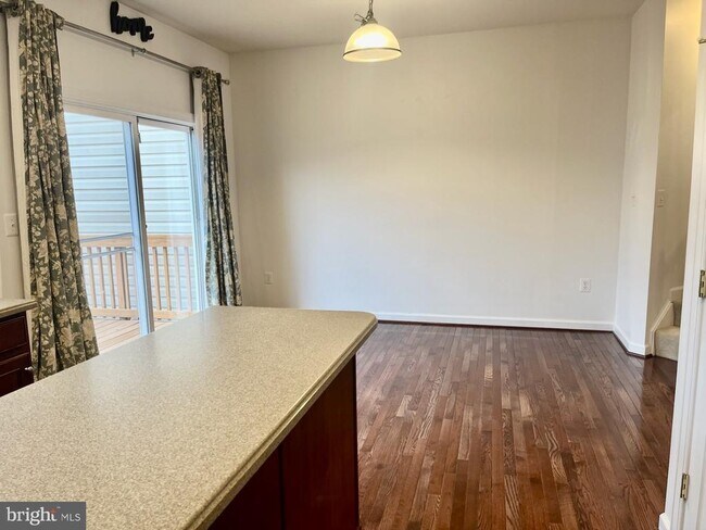 Building Photo - 6003 Popes Creek Pl