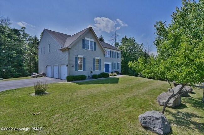 Building Photo - 616 Stratton Dr