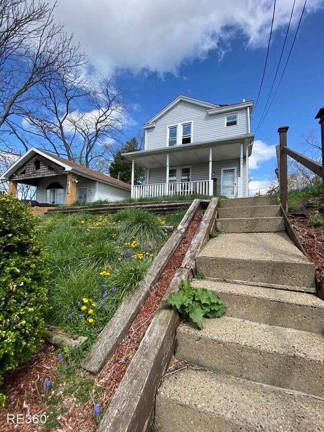 2 br, 1.5 bath House 615 Mclain St Allen... House for Rent in