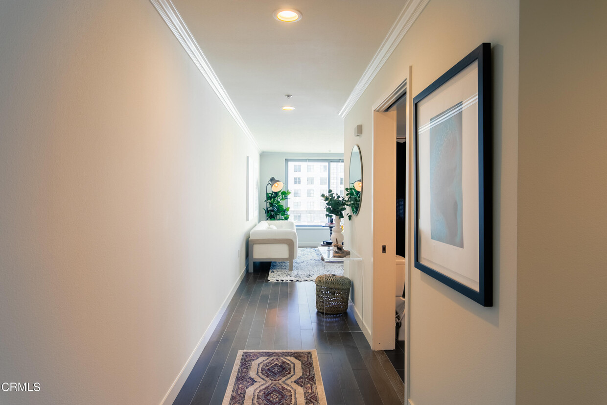 Foto principal - 901 Flower St