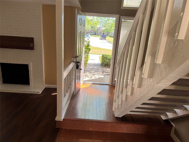 Foto del edificio - 7170 S Dairy Ashford Rd