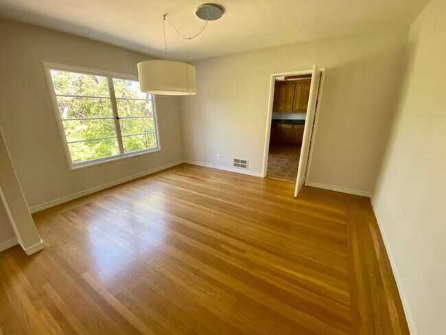Building Photo - 4 Bedroom Single Family Home for Rent