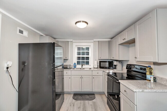 Foto del edificio - 505 Ward Ave NE