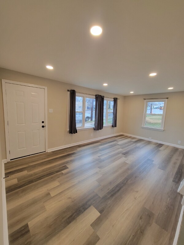 Foto del edificio - 8106 Airport Rd