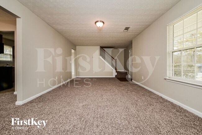 Building Photo - 107 Cane Ave