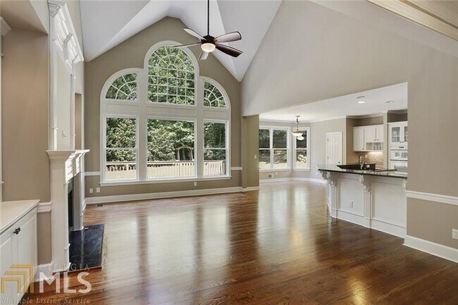 Building Photo - 683 Vinings Estates Dr SE