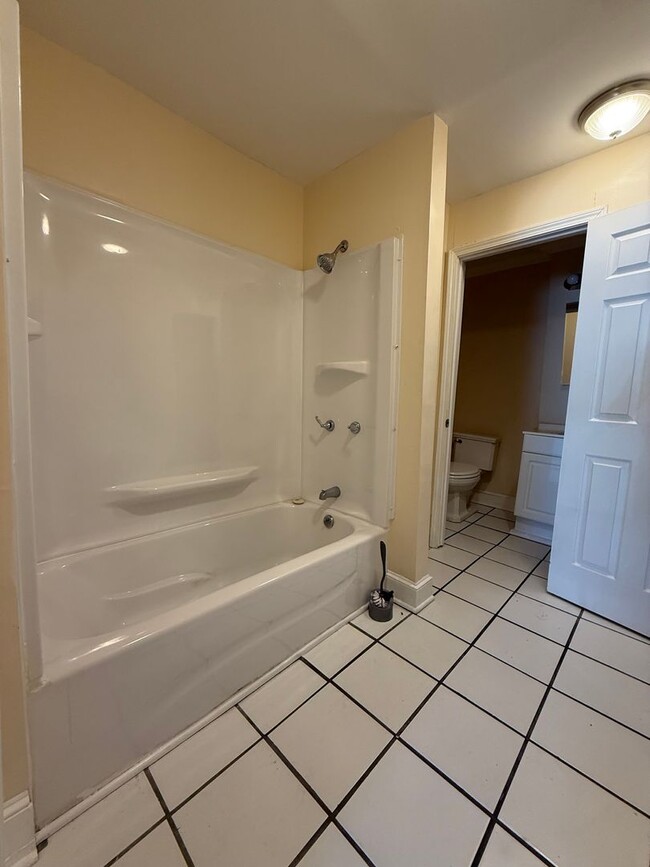 Foto del edificio - Two Bedroom/Two Bath for Rent