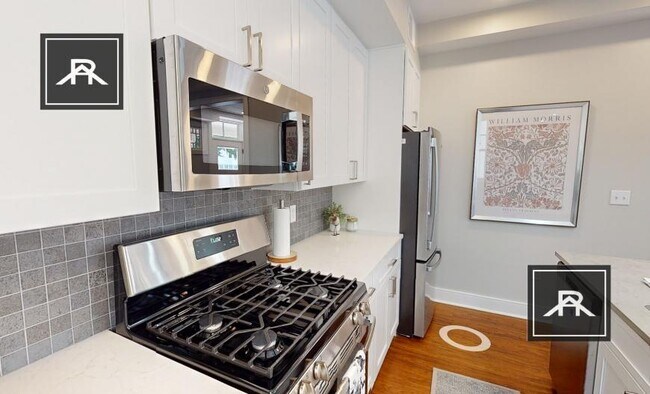 Building Photo - 3 bedroom in Cambridge MA 02138