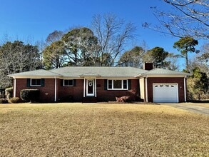 Building Photo - 917 General Lee Dr