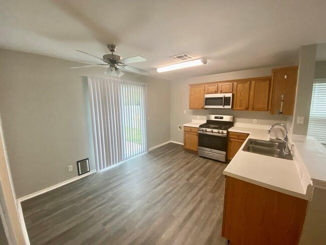 Building Photo - 17212 Hamilton Point Cir
