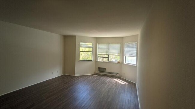 Foto del edificio - 2 bedroom in San Francisco CA 94117