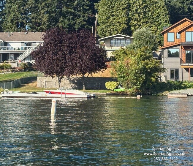 Foto del edificio - 1020 184th Ave Ct E
