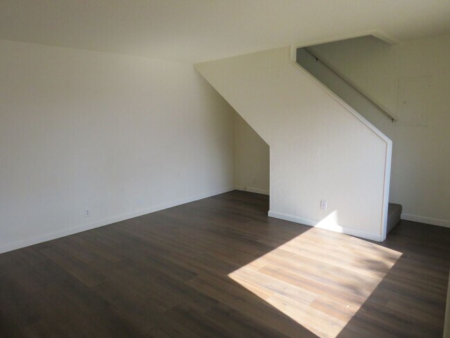 Foto del edificio - 3 Bedroom House in Billings Heights