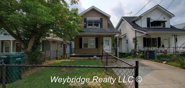 Building Photo - Spacious 3+ Bedroom Home in East Price Hill – Finished Basement & Large Backyard!