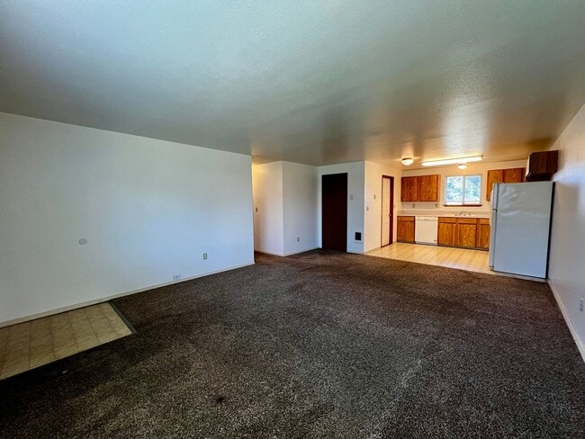 Building Photo - Non-Refundable & Security Deposit Total: $...
