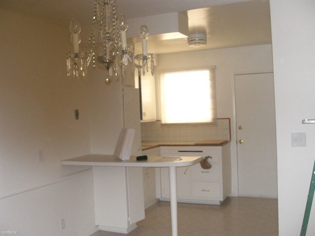 Foto del edificio - 919 S Sherbourne Dr